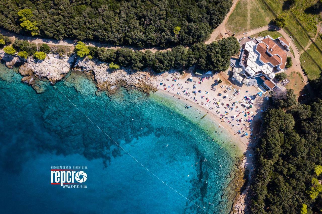 Monte Paradiso Deluxe Apartment Pula Luaran gambar